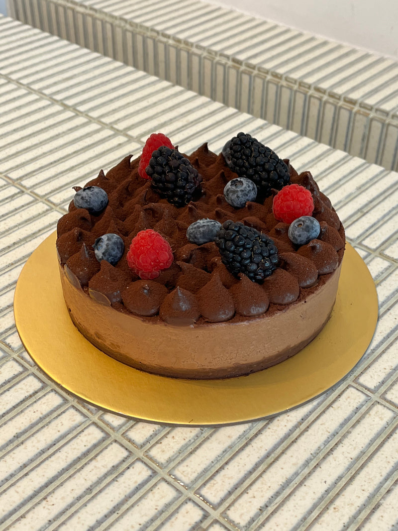 Luxurious Chocolate Cake
